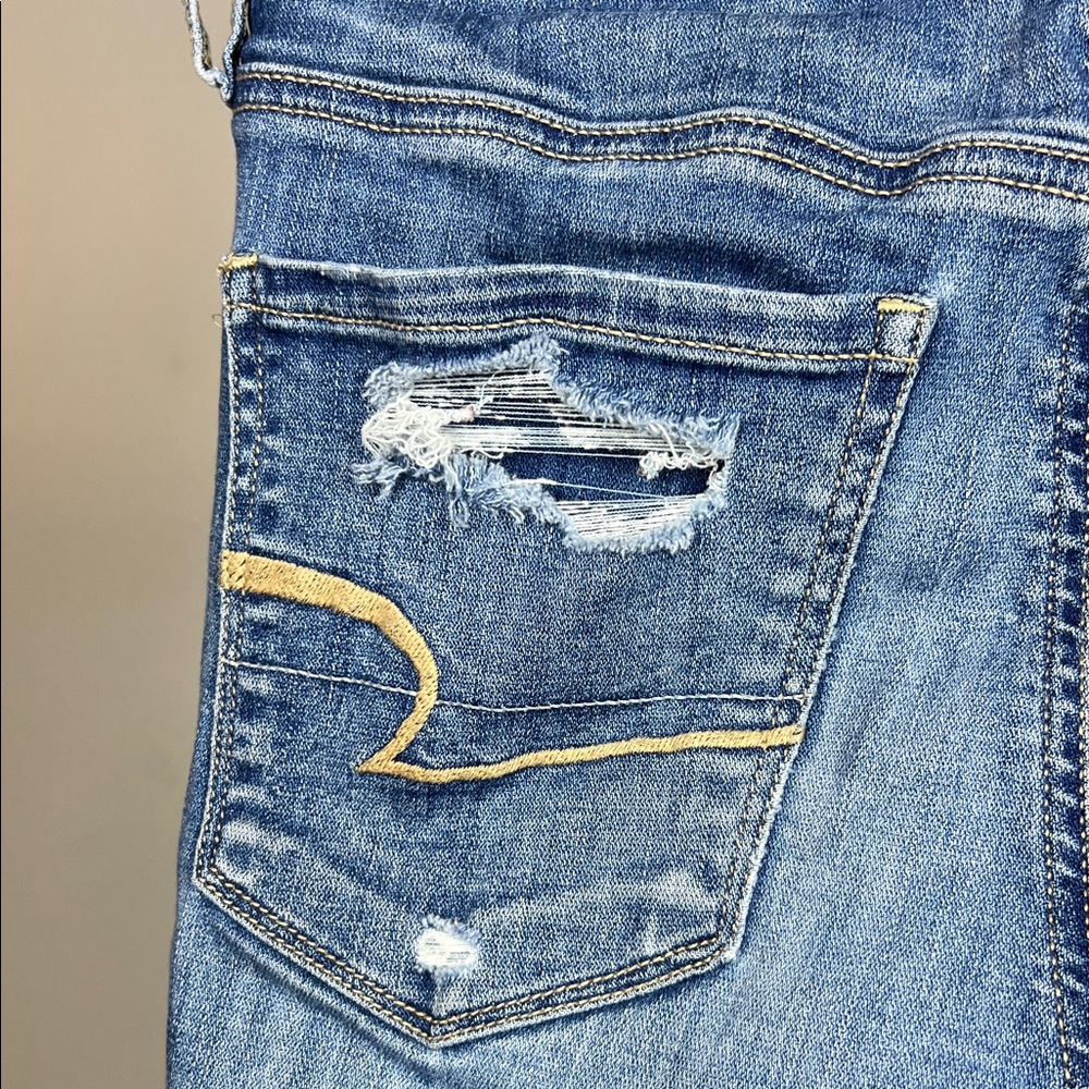 American Eagle Outfitters Ripped Skinny Jeans in Blue - Picture 3 of 9